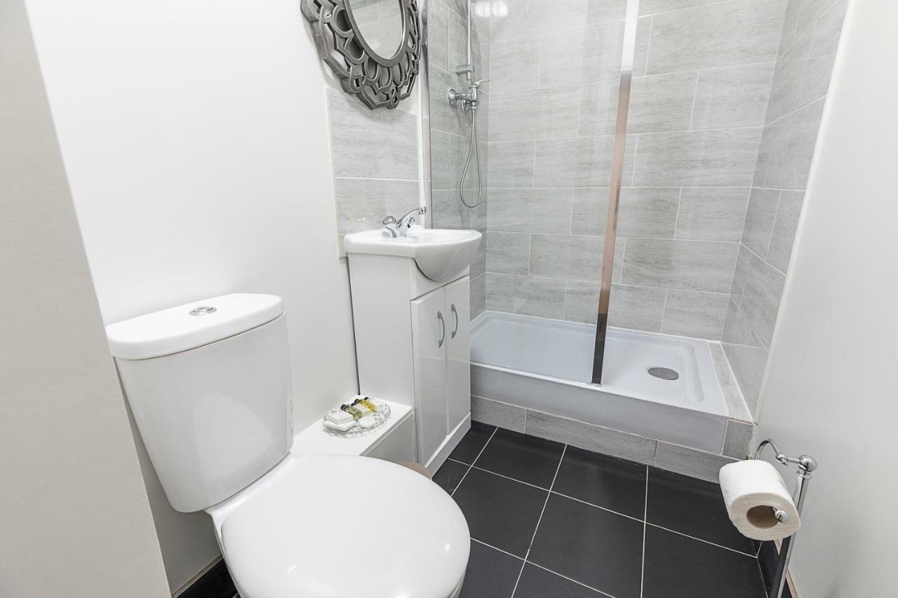Grand Swiss Cottage Apartment ลอนดอน ภายนอก รูปภาพ